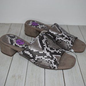 Anne Klein iflex Women's New Snakeskin Print Heel